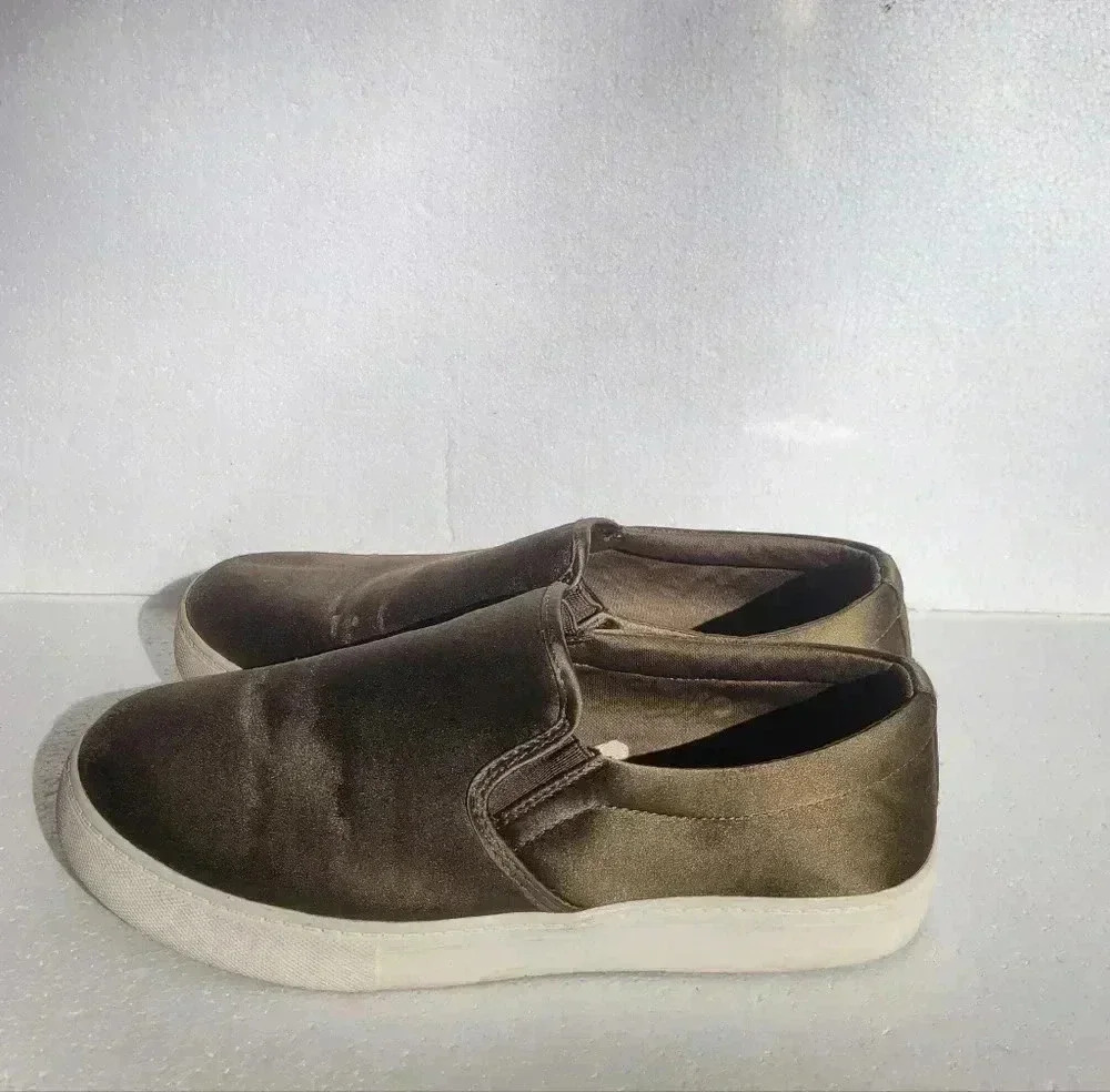 Mossimo Shoes Size 8 Olive